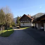 Etschbacher *